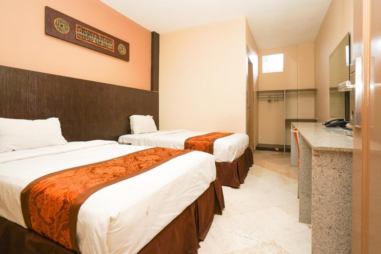 Avi Hotel Surabaja Zewnętrze zdjęcie