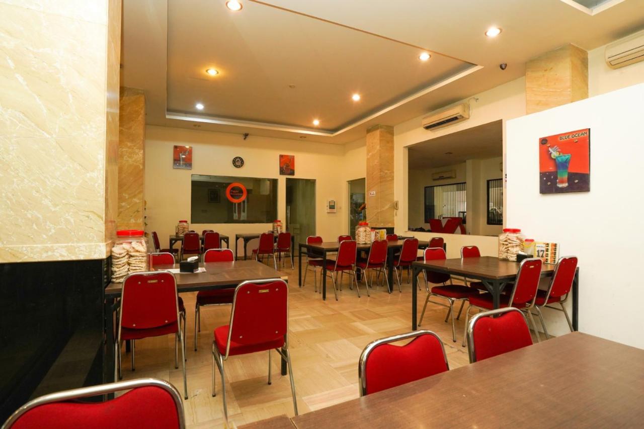 Avi Hotel Surabaja Zewnętrze zdjęcie