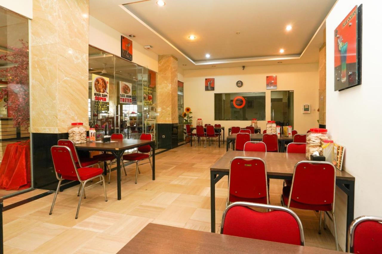 Avi Hotel Surabaja Zewnętrze zdjęcie