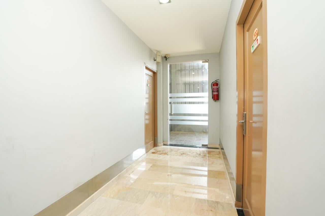 Avi Hotel Surabaja Zewnętrze zdjęcie