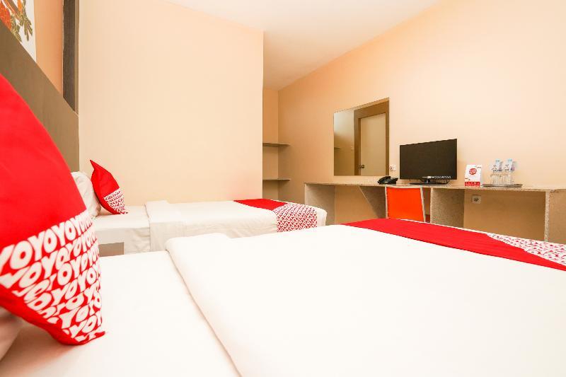 Avi Hotel Surabaja Zewnętrze zdjęcie